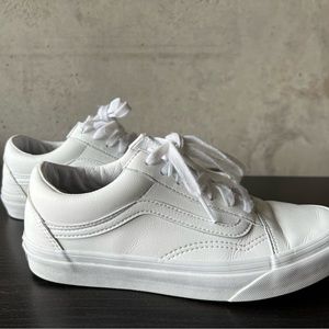Classic White Tumble Old Skool Vans